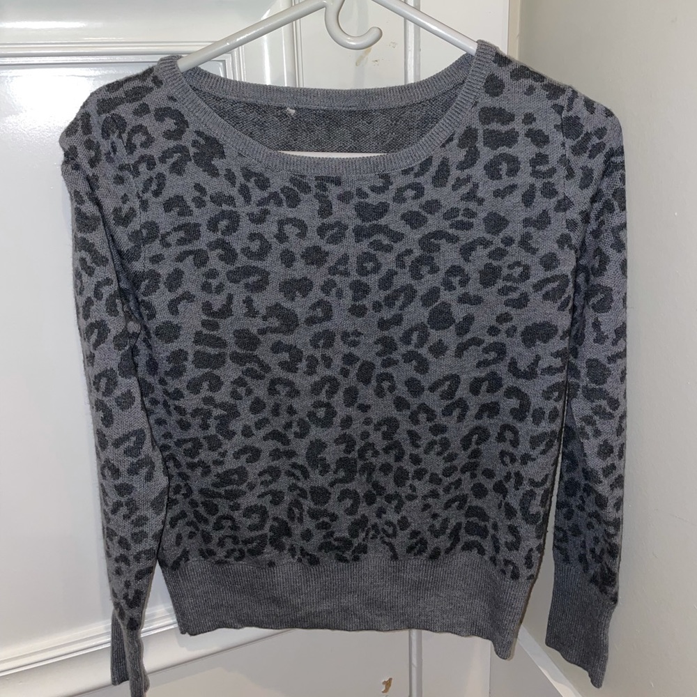 XS Heartloom leopard print Hera sweater, never worn